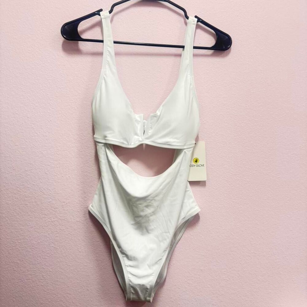 Body-glove Women's White Swimsuit-one-piece